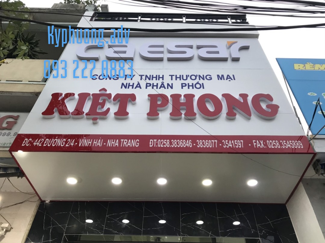 Bảng Alu chữ nổi